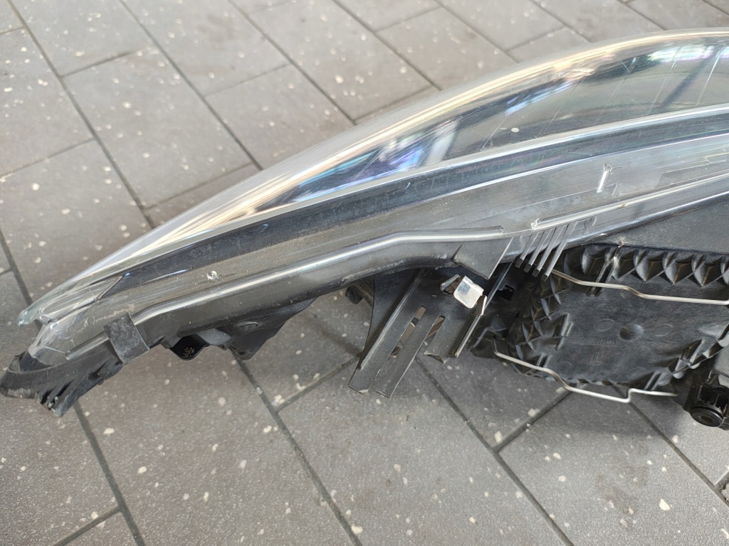 фото №5, Лампа передняя левая renault megane iii 260602446r