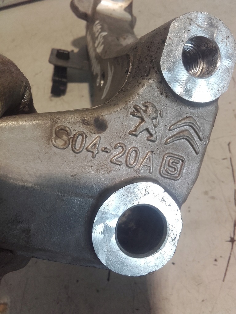 фото №4, Opel grandland кронштейн подрамник правое