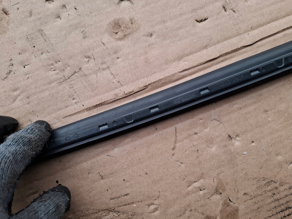 фото №6, Audi a6 c8 молдинг стекло лобовое левая 4k0854327