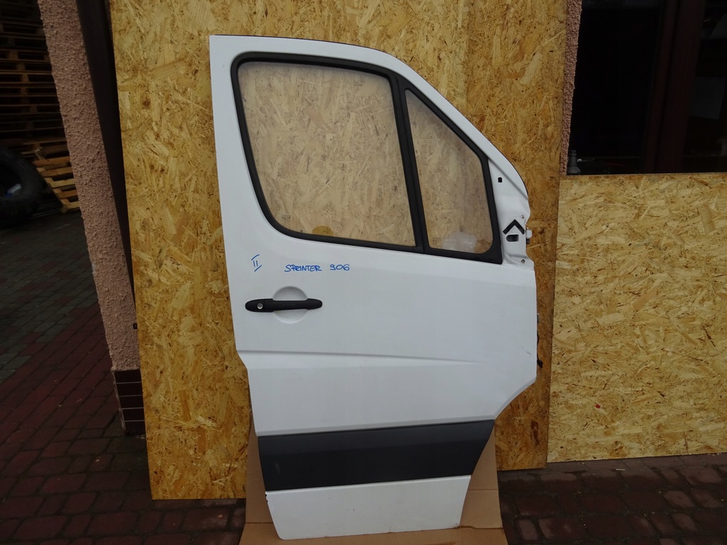 фото №1, Mercedes sprinter 906 дверь правое правый перед