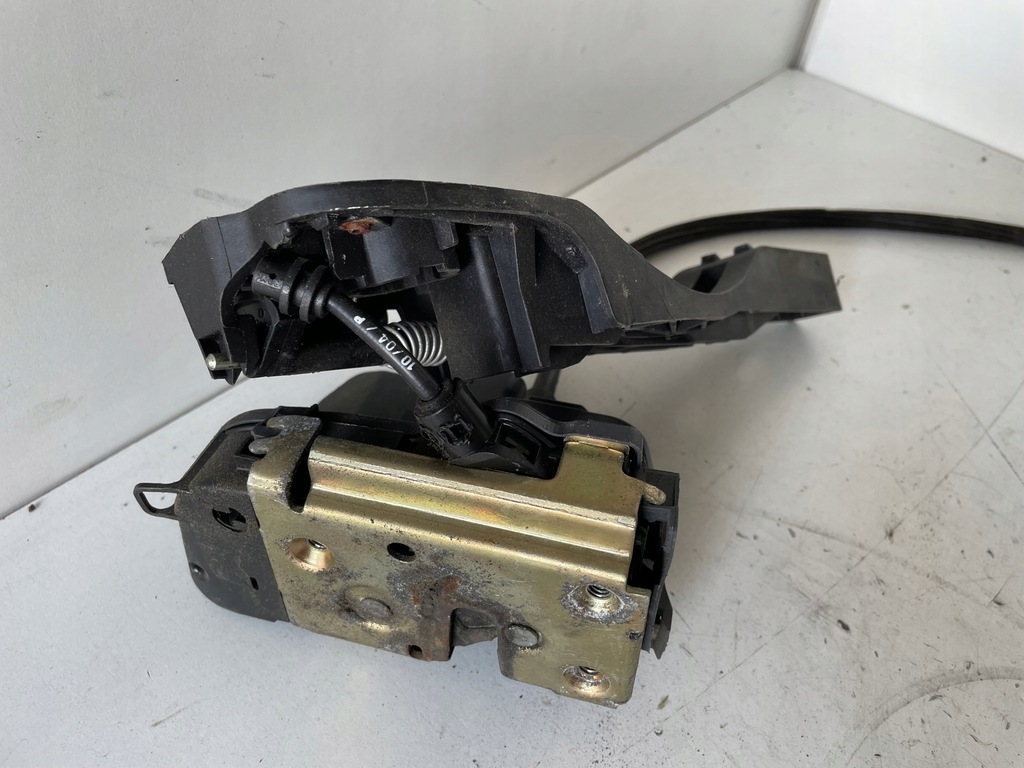 фото №1, Citroen c3 замок левый задняя 46978080