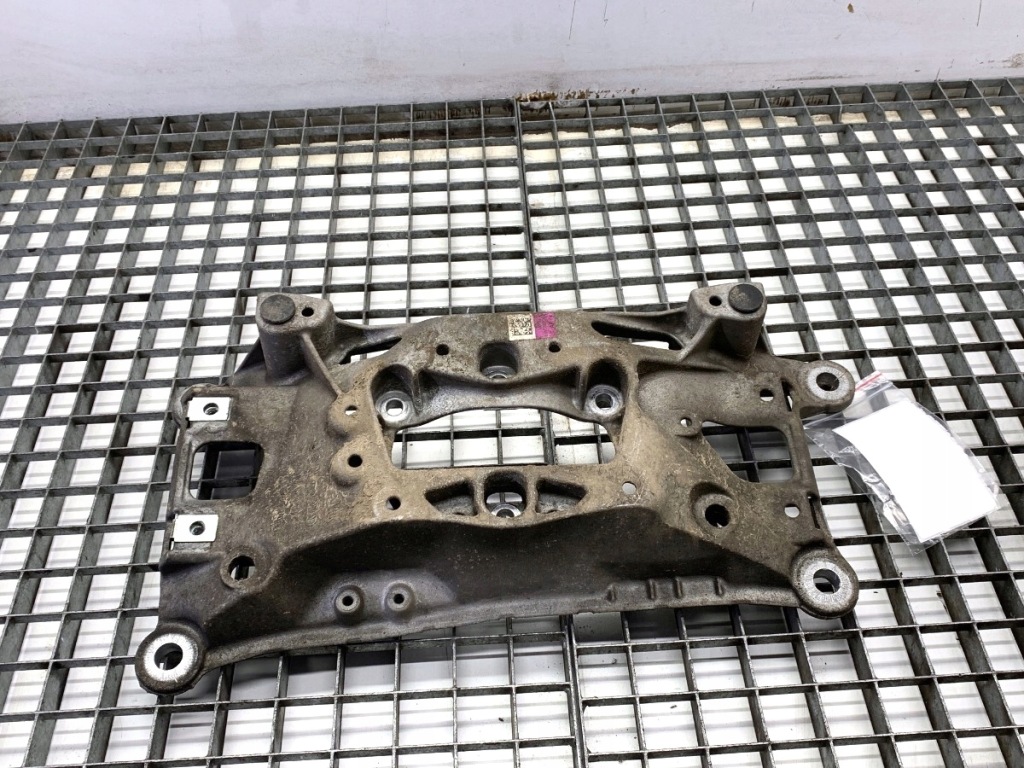 Купить Кронштейн коробки передач audi a4 b9 2.0 8w0399262ap 252km