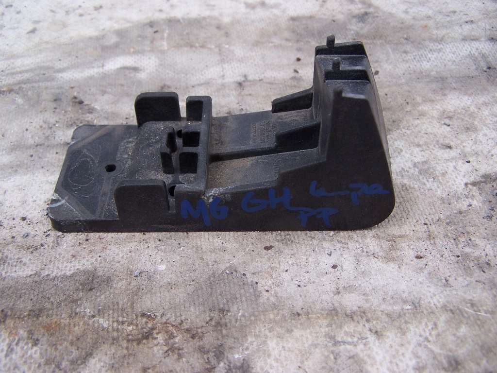 фото №1, Mazda 6 gh направляющая лампы правый перед 08-