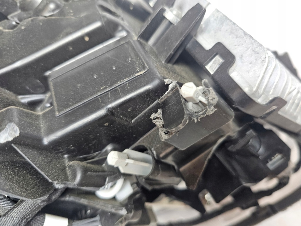 Volvo xc40 17- фара передня ліва mid led частини 32291213 америка Оригінал