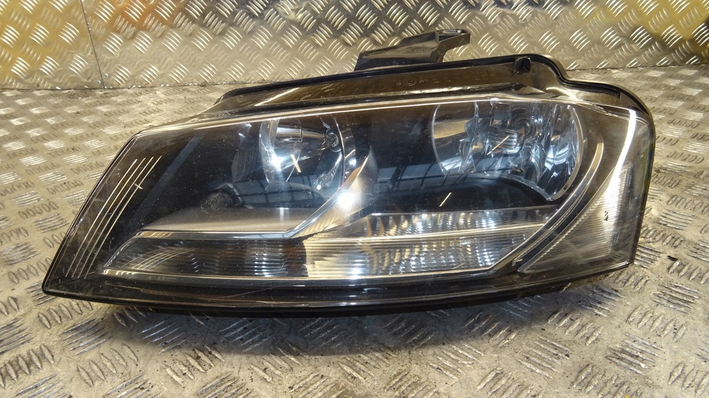 фото №1, Audi a3 8p lift 08-12 лампа левая перед передняя