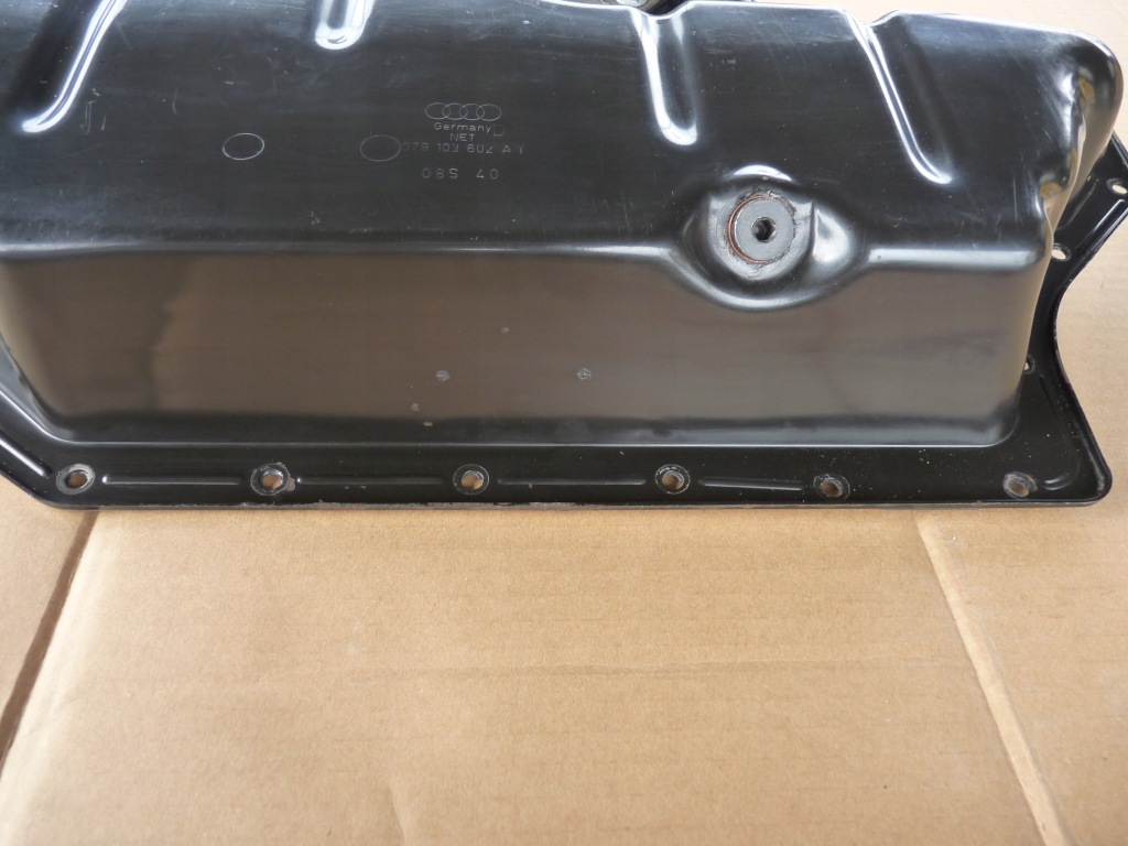 Audi a8 d3 q7 4l a6 c6 4.2 fsi bvj полоса поддон масляная 079103602at в Украине