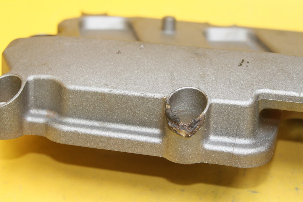 фото №5, Крышка клапанов s6 c6 5.2fsi 07l103472