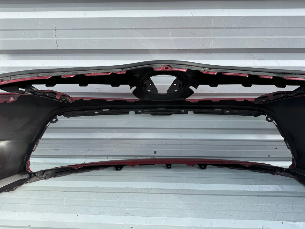 Toyota verso рестайлінг  13-18r бампер перед передній 52119-0f120 Зі Шроту
