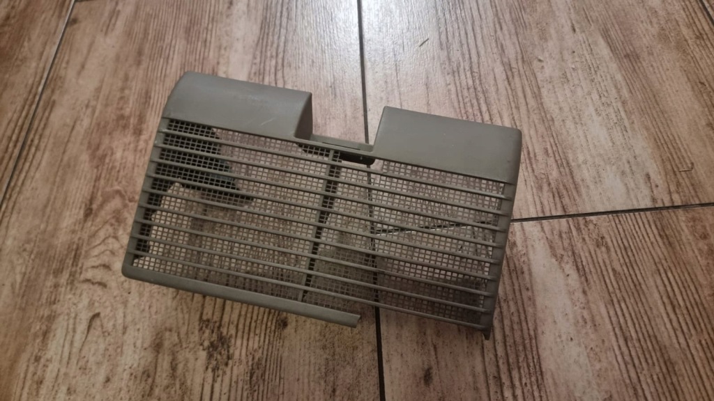 фото №1, Решітка захист корпус аптечка przed lift bmw e31 840 850