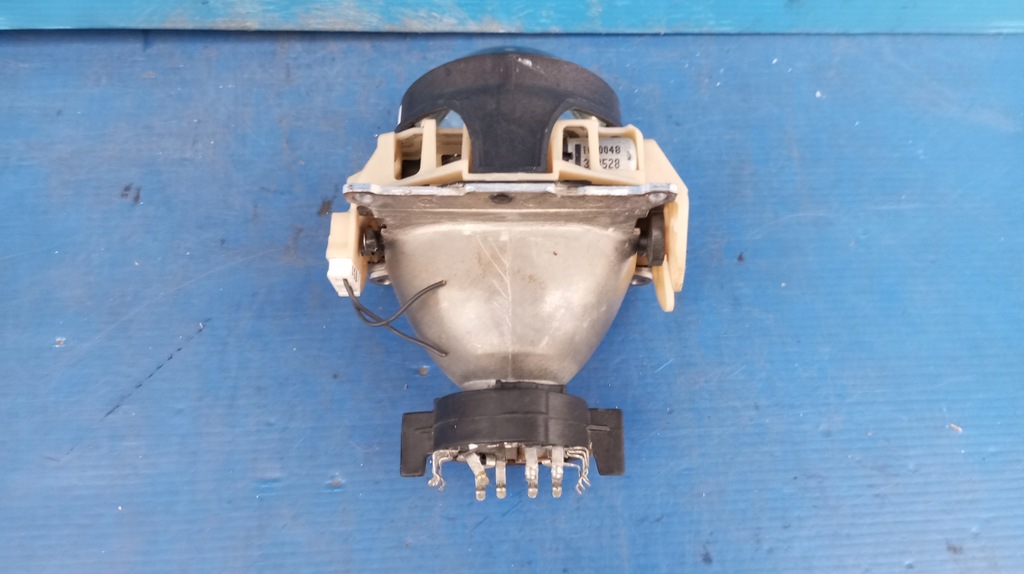 фото №12, Отражатель линза лампы правый перед ксенон 89211280 peugeot 3008 5008