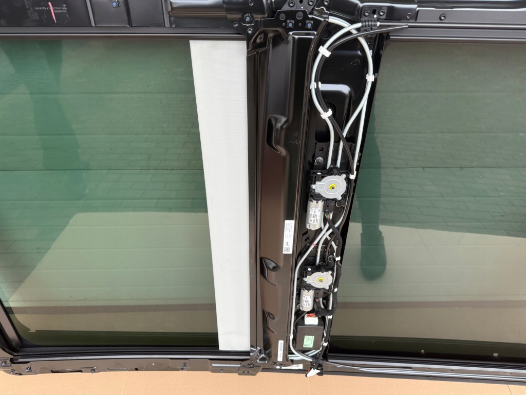 фото №12, Mercedes v klasa a447 w447 панорама люк крыша oryg