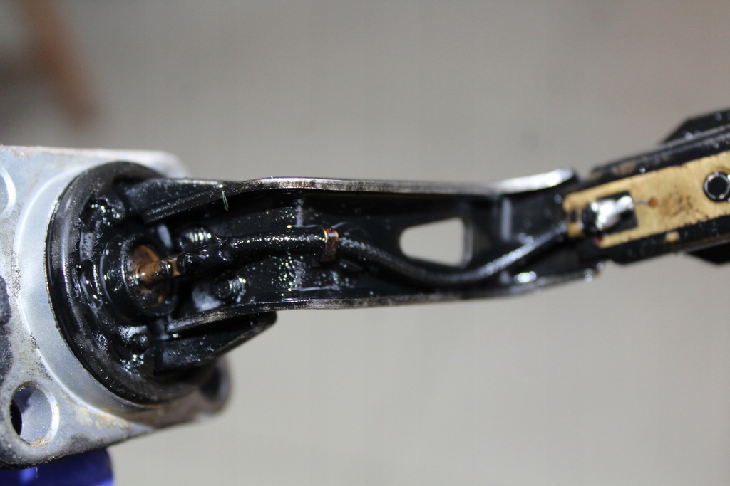 фото №6, Auris yaris corolla e12 e15 1.4 d4d 1nd датчик уровня масла