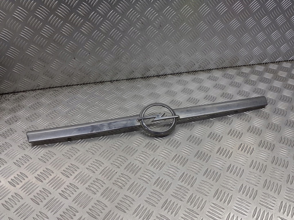 фото №1, Значок емблема решітка радіатора opel agila a 09212424