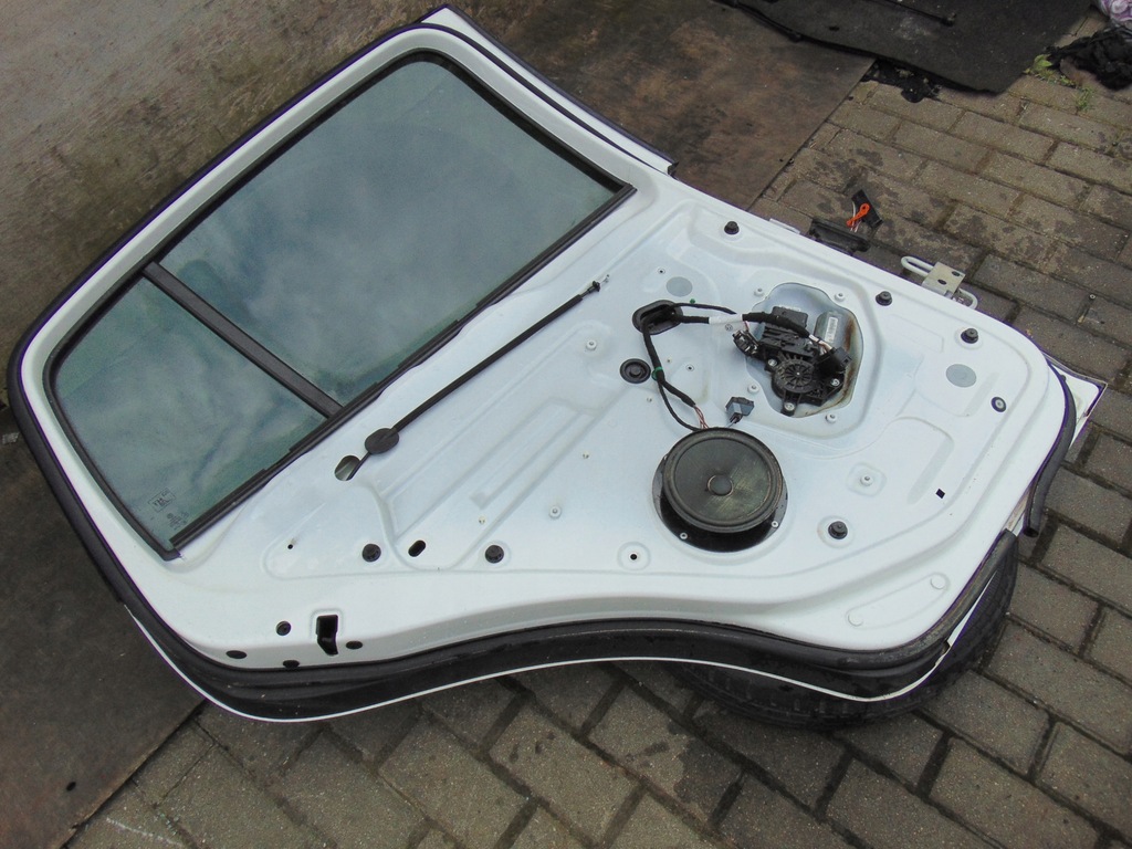 фото №10, Двері ліва задня задні vw golf 5 v + plus 2010r- lb9a europa