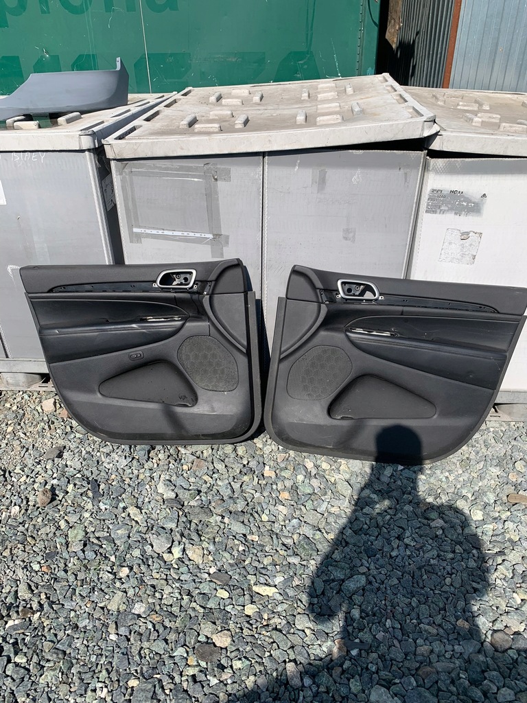 фото №1, Обшивка дверь перед jeep grand cherokee wk2