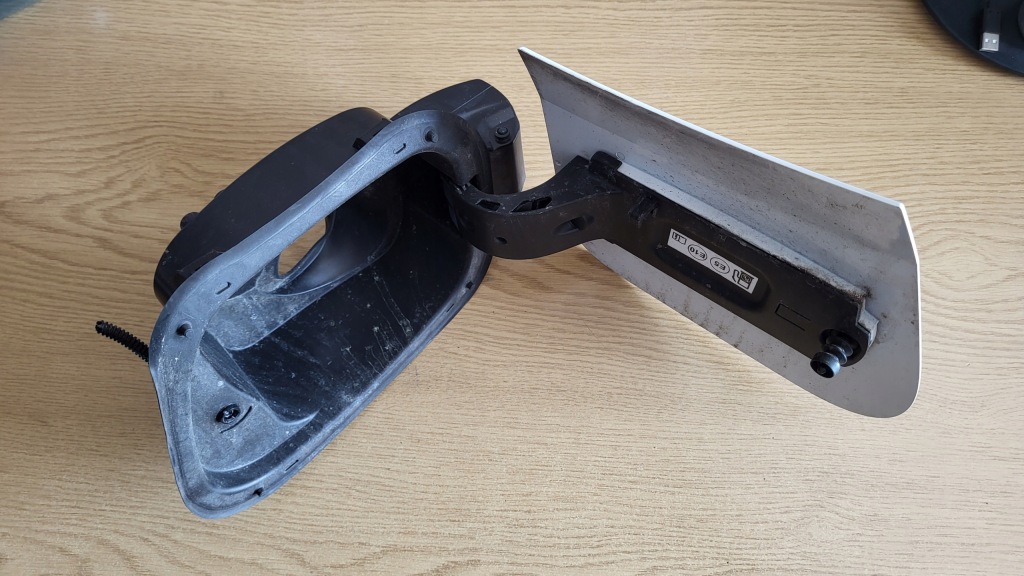 Opel crossland, crossland x,klapka заливної пального, колір білий z40r Зі Шроту