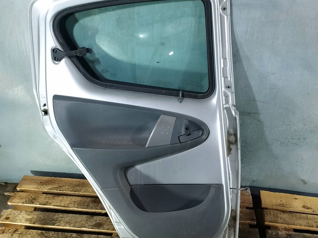 фото №6, Дверь левый задняя toyota aygo i хэтчбек