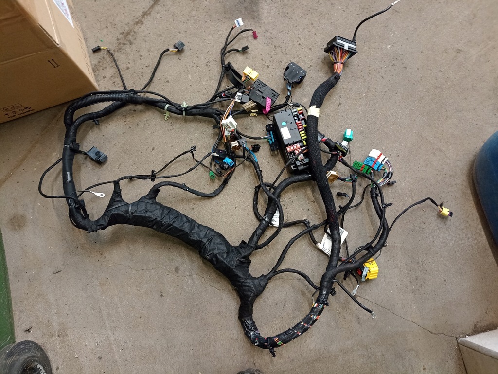 фото №4, Opel astra k радио электропроводка