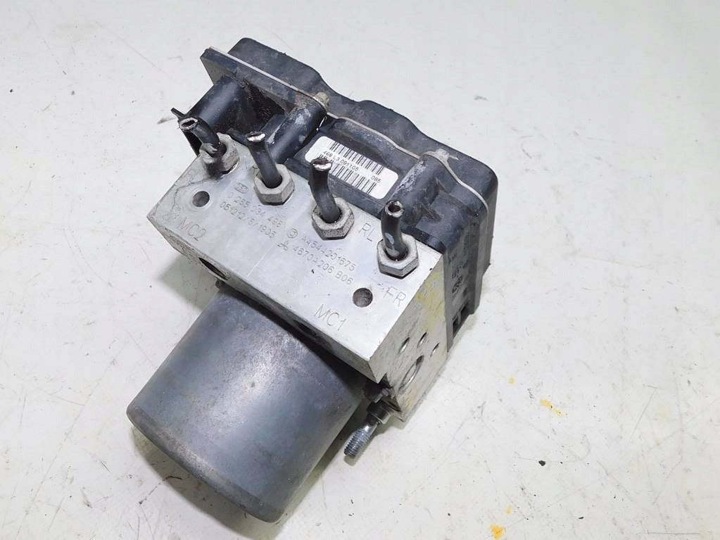 фото №3, Smart forfour i 2006r насос abs a4544201675