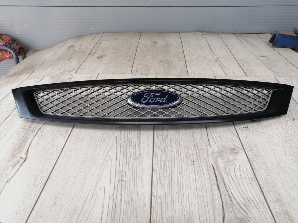 фото №1, Ford focus версия usa решётка радиатора решётка радиатора эмблема