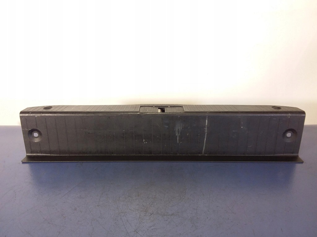 фото №1, Mercedes s500 w221 amg lift молдинг багажника