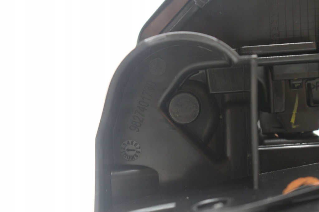 фото №10, Бардачок полиця консолі peugeot 2008 ii eu