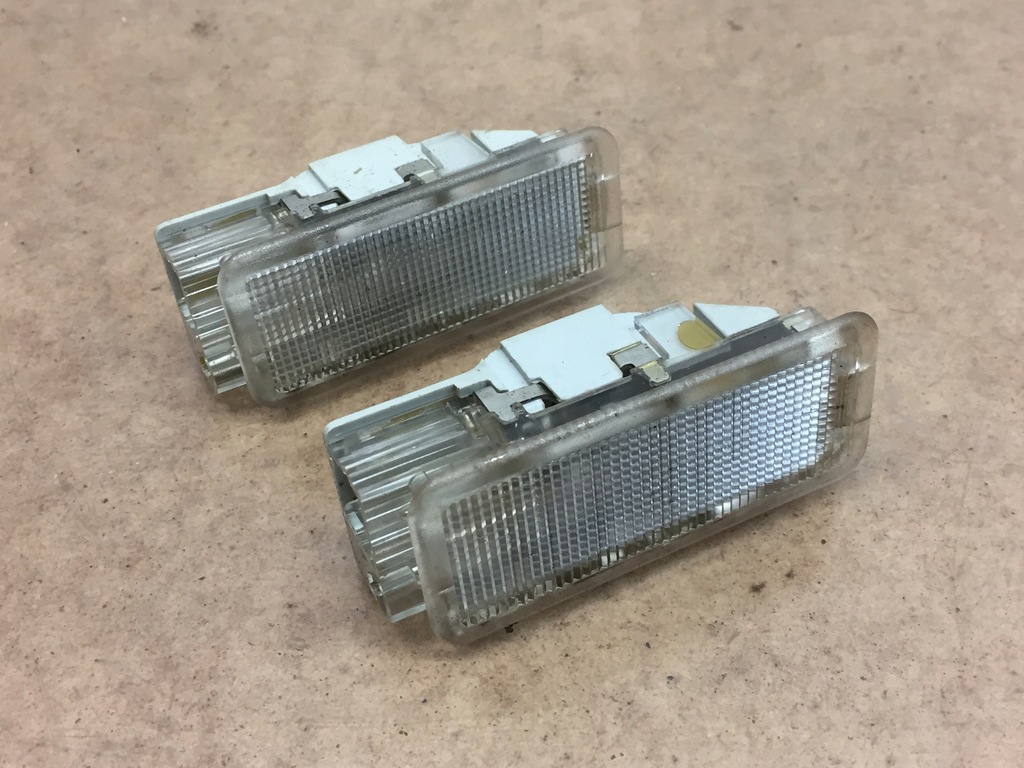 фото №1, Citroen c4 ii 2010- лампа освещение кабины