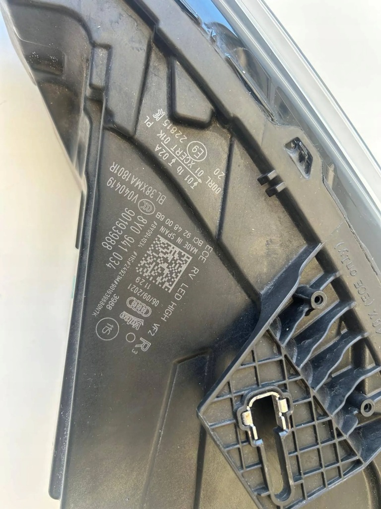 фото №6, Audi a3 8y лампа правая перед full led 8y0941034 оригинал