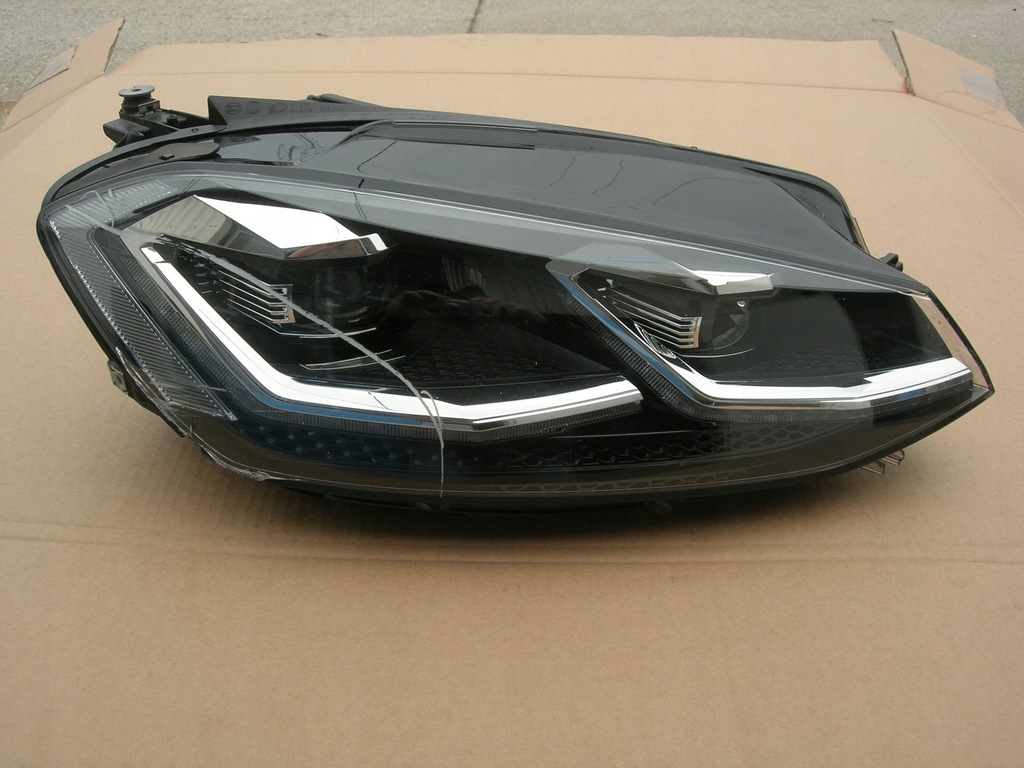 фото №1, Фара r vw golf vii lift full led 5g1941774