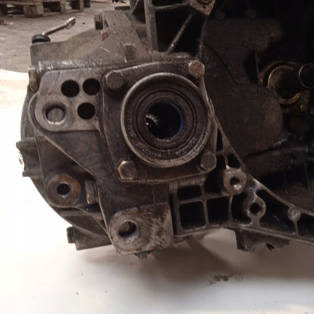 Коробка передач передач alfa romeo 46557142 46433289 2988-b04c101 Недорого