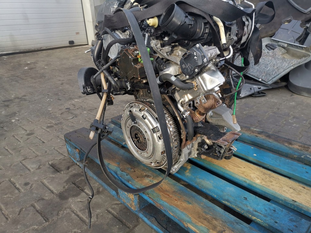 Комплектный  двигатель trafic 3 vivaro b 1.6 dci poj турбина r9m 413 с Разборки