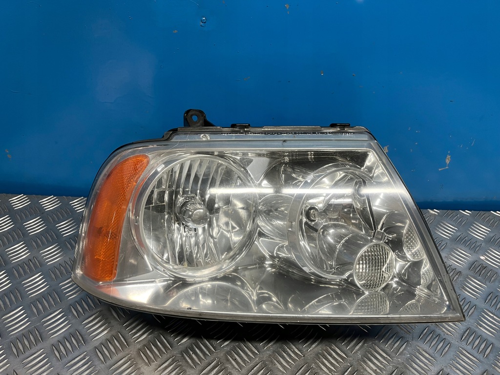 фото №1, Lincoln navigator ii лампа правый перед правая ксенон