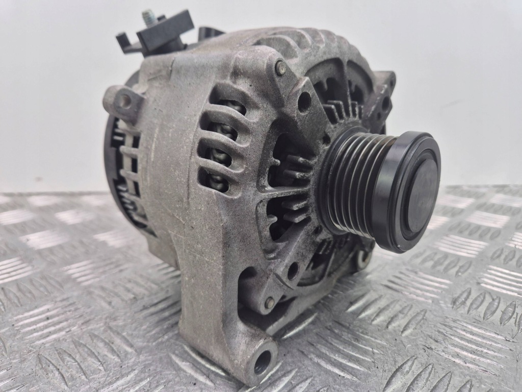 Купить Bmw 5 f10 f11 528i генератор 7605061 n20b20a