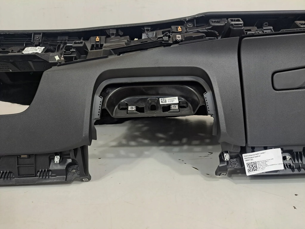 фото №7, Bmw 2 active tourer u06 2021 панелі приладова, консоль