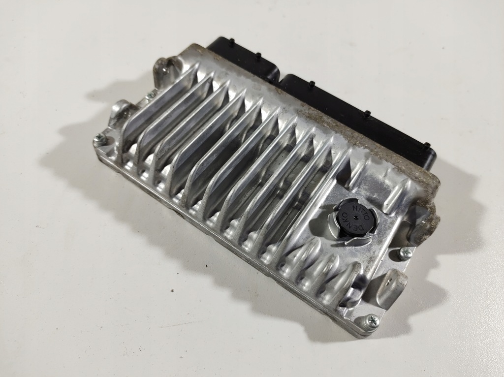 фото №9, Lexus is300h 13r бортовий комп'ютер двигуна 89661-53p70