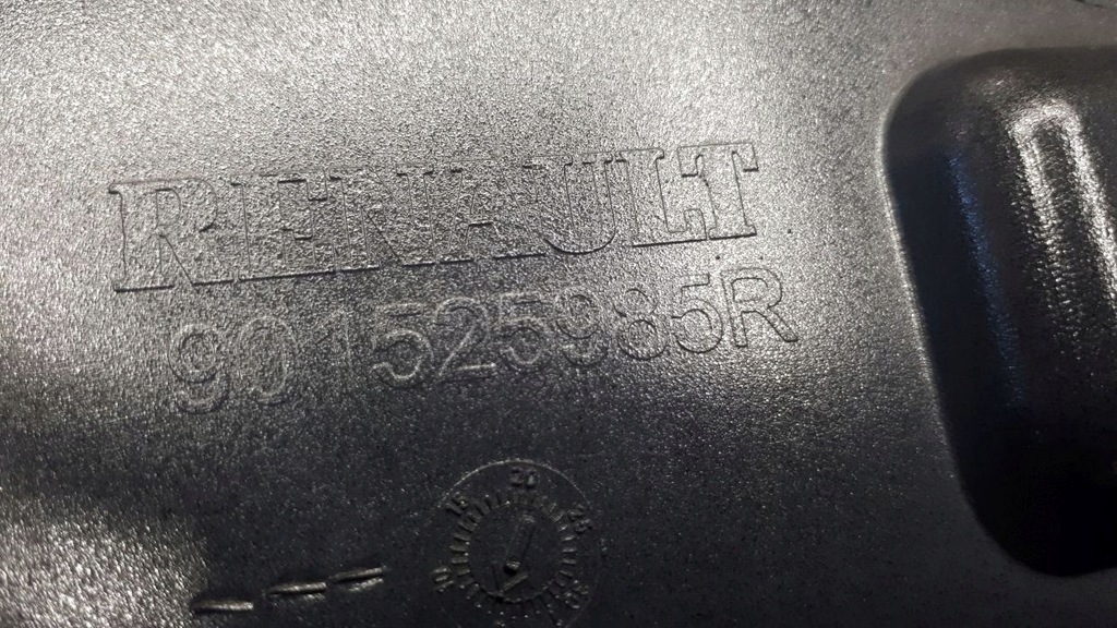 фото №7, Renault megane 4 2016-2022 com молдинг na кришка задня