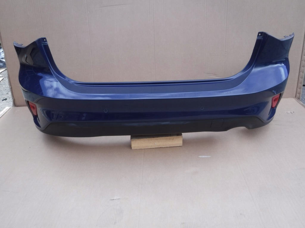 фото №1, Бампер задний ford focus mk4 sedan 4 x pdc