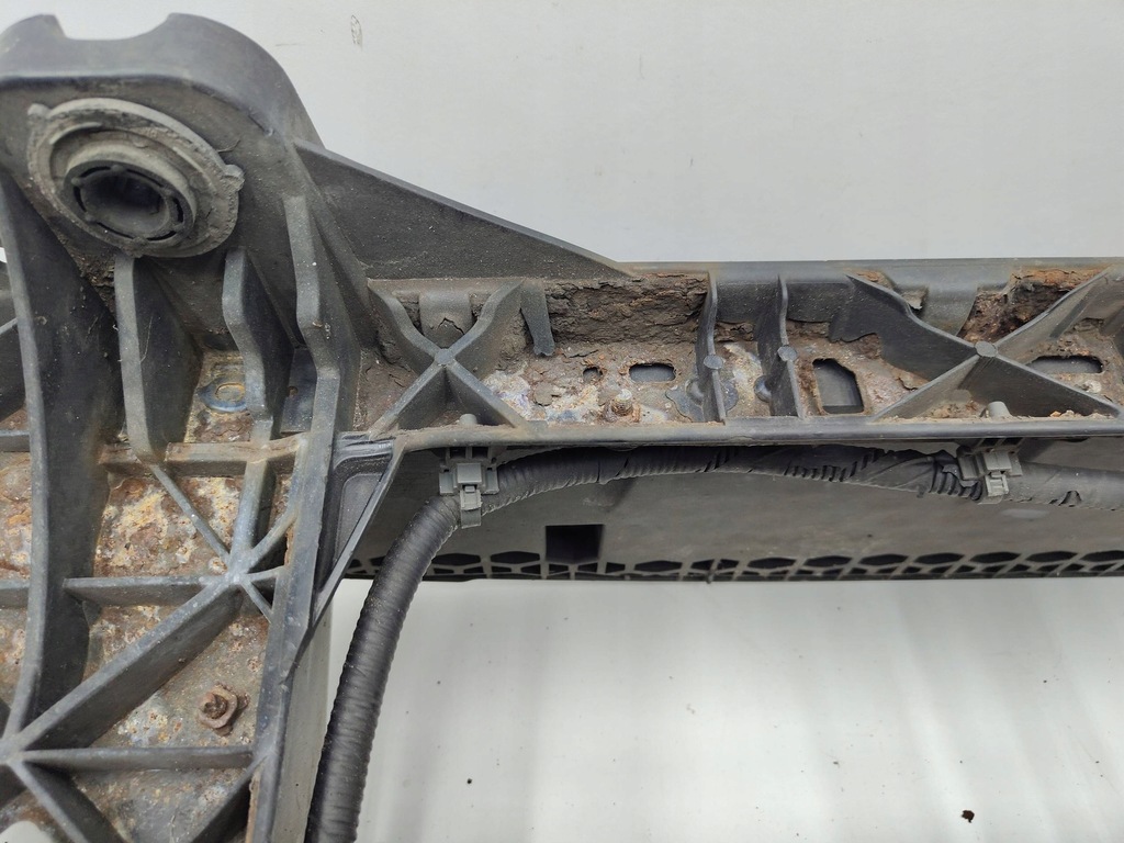 фото №14, Kia ceed i pas передній підсилювач балка 64101-1h000