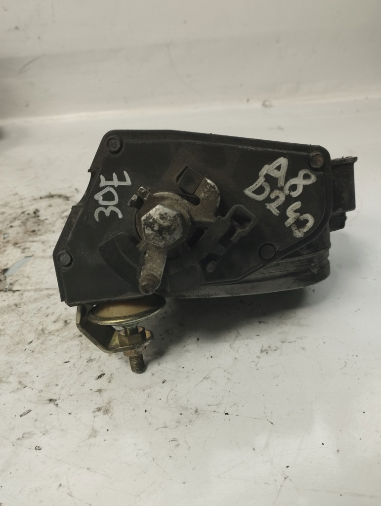 фото №1, Audi a8 d2 v8 дроссельная заслонка воздуха 0280120431