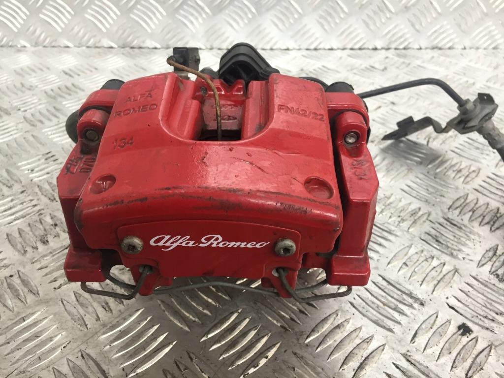 фото №1, Супорт правий задній alfa romeo stelvio 00505415020