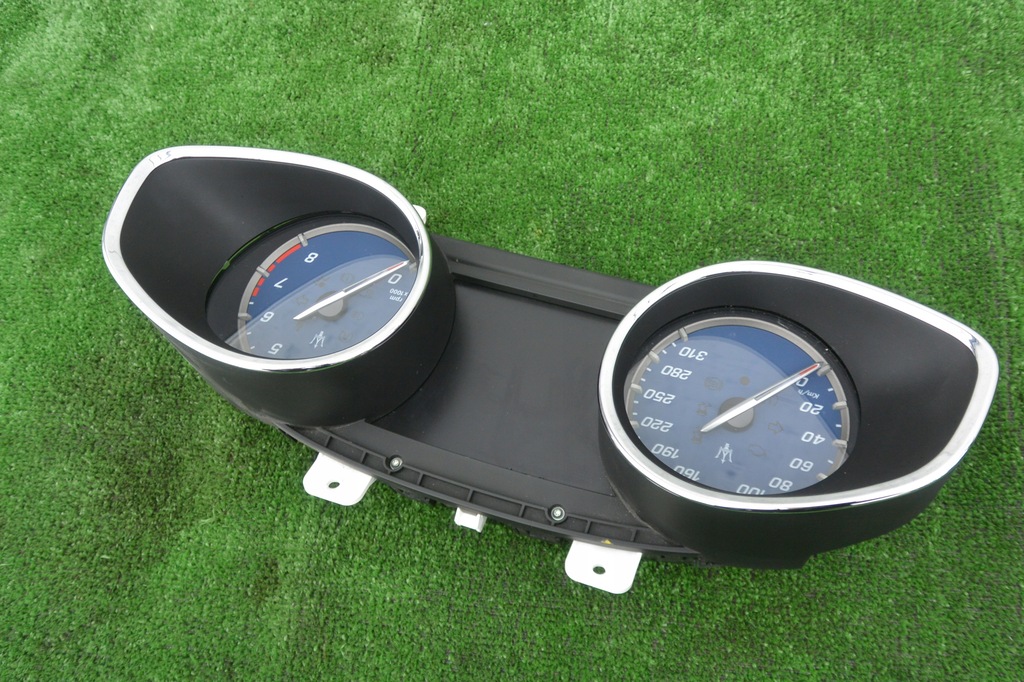 фото №8, Лічильник бензин maserati quattroporte eu