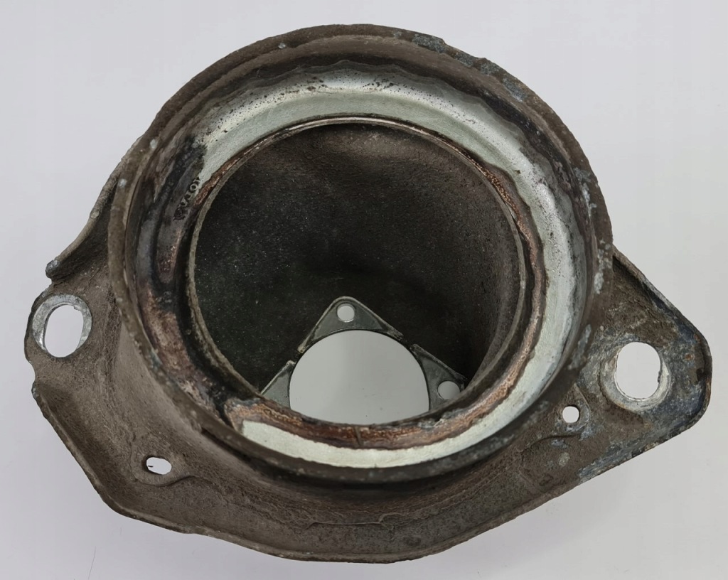 фото №3, Чашка амортизатора левый задняя volvo s60 i