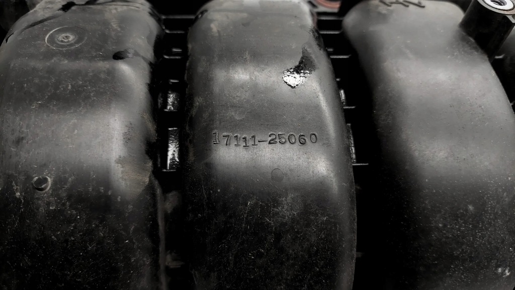 Коллектор впускной  toyota 1711125060 2.5l hybrid 144kw 2019 с Разборки