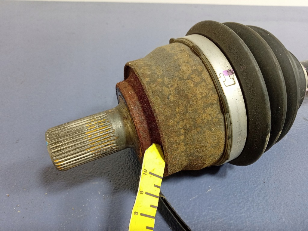 Volvo v40 2 2.0 d2 привідний вал ліва перед механічна коробка передач 31437065 Недорого