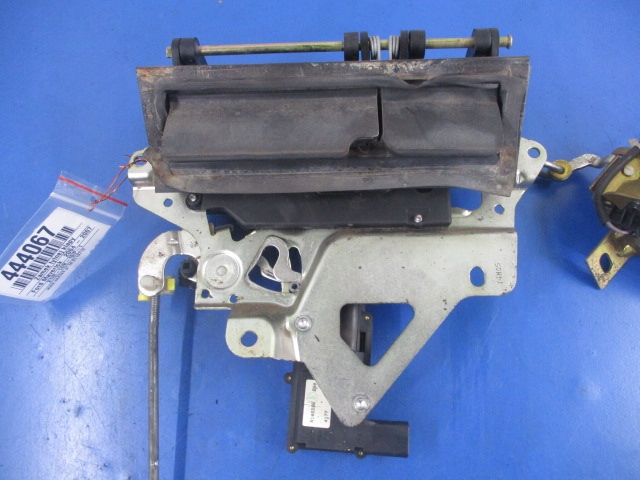 фото №4, Ford maverick ii замок крышки задняя ручка привод