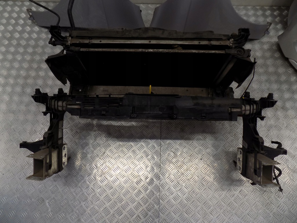 фото №3, Mercedes w176 радиатор pas передний радар amg