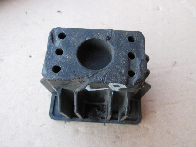 Maserati ghibli iii 2016r підніжка pod домкрат лівий перед в Україні