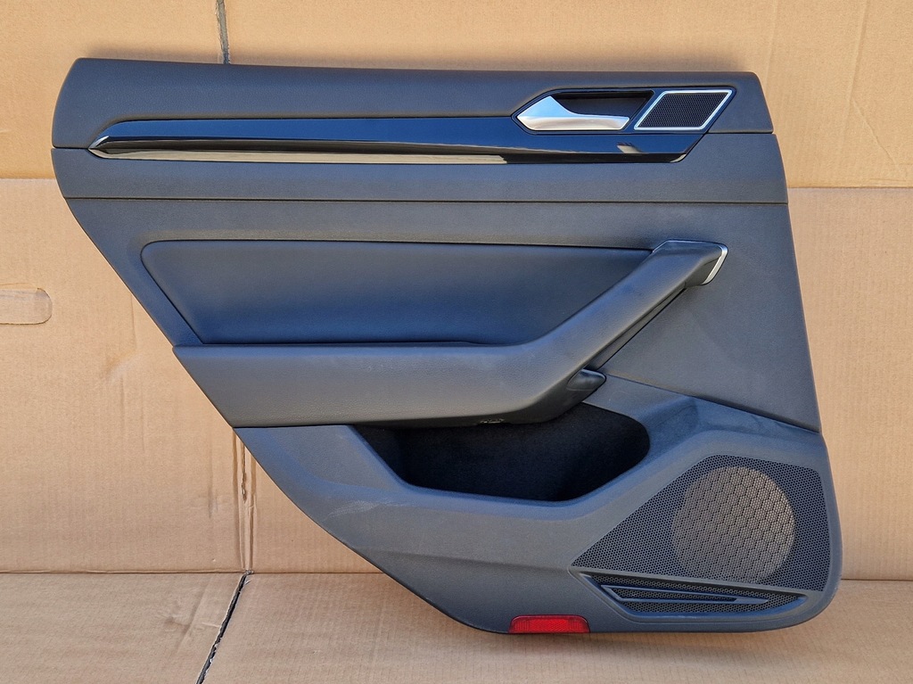 фото №1, Обшивка дверь arteon full кожа задняя левый ideał