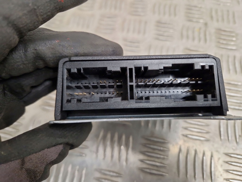 фото №9, Peugeot 208 2015 блок управления / модуль подушка безопасности