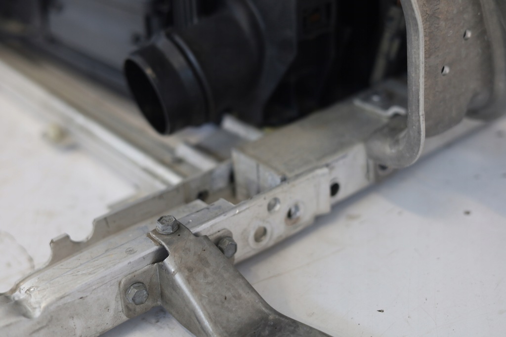 фото №9, Pas передний радиатор комплект bmw x1 f48 2.0b b48n20a 15-19